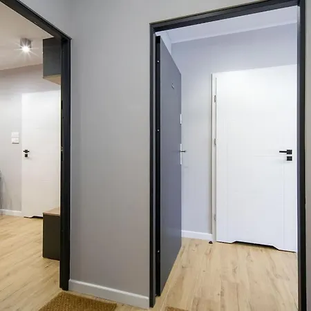 Comfortable And Spacious Oasis Apartment Krakow