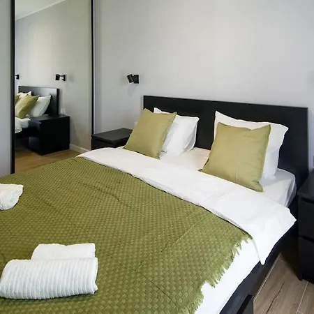 Comfortable And Spacious Oasis Apartment *